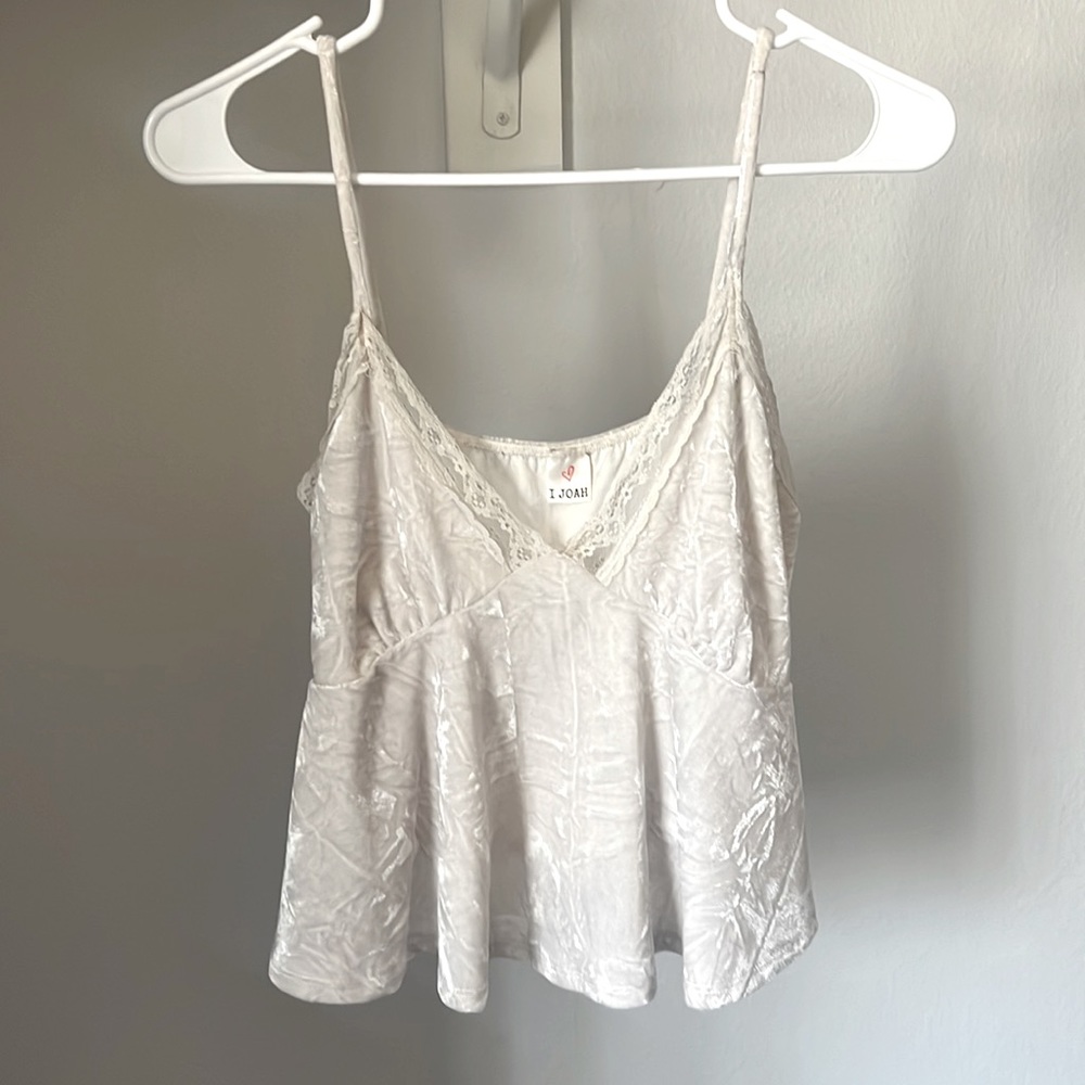 Off white top